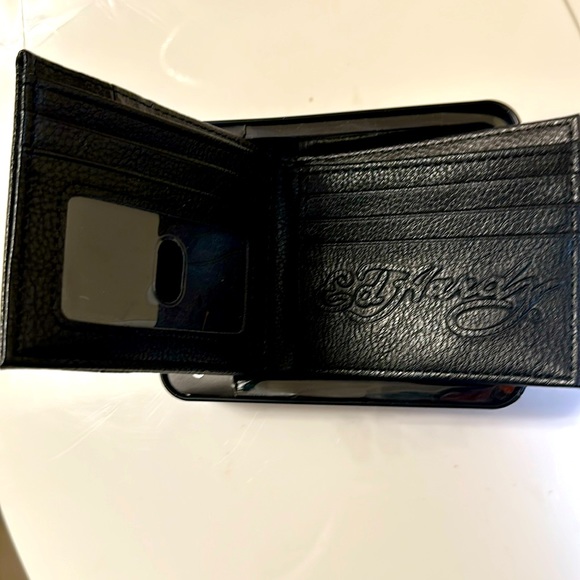 Ed Hardy Flaming Skull black leather wallet - Picture 3 of 3